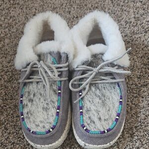 Hey Dude White Faux Fur Lined Shoes